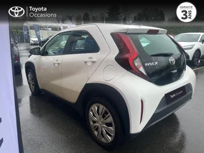 TOYOTA Aygo X 1.0 VVT-i 72ch Dynamic occasion 2022 - Photo 2