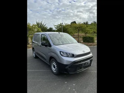 TOYOTA PROACE CITY Electric MEDIUM 50 kWh START CONFORT PK CHANTIER occasion 2024 - Photo 1