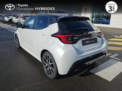 TOYOTA Yaris 116h Collection 5p MY21 occasion 2021 - Photo 2
