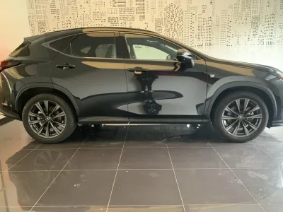 LEXUS NX 450h+ F SPORT Executive 4WD occasion 2024 - Photo 4