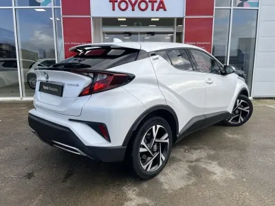 TOYOTA C-HR 184h Edition 2WD E-CVT MY20 occasion 2022 - Photo 2