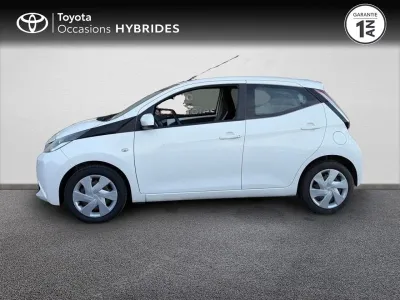 TOYOTA Aygo 1.0 VVT-i 69ch x-play 5p occasion 2016 - Photo 3