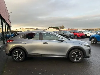 KIA XCeed 1.6 GDi 105ch + Plug-In 60.5ch Active DCT6 occasion 2021 - Photo 4