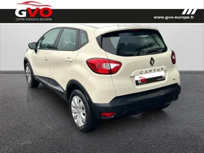 RENAULT Captur 0.9 TCe 90ch Stop&Start energy Zen Euro6 occasion 2016 - Photo 2