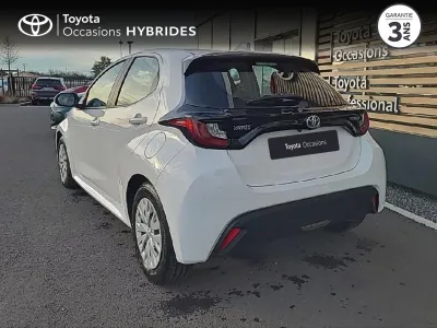 TOYOTA Yaris 116h Dynamic 5p MY22 occasion 2023 - Photo 2