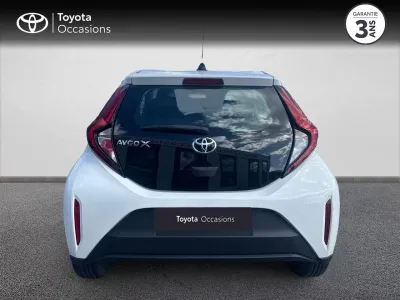 TOYOTA Aygo X 1.0 VVT-i 72ch Dynamic occasion 2022 - Photo 4
