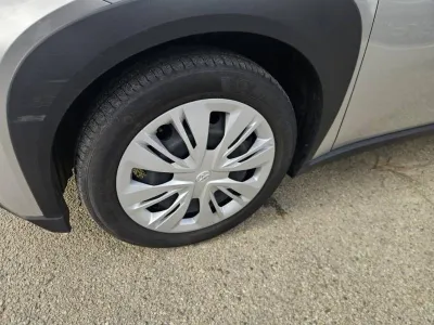 TOYOTA Aygo X 1.0 VVT-i 72ch Dynamic S-CVT occasion 2022 - Photo 3