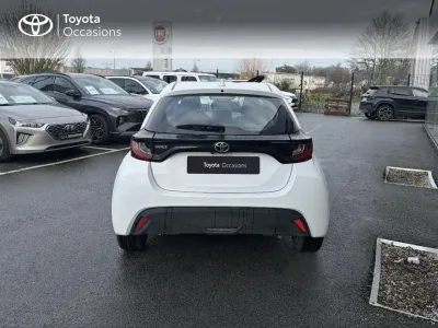 TOYOTA Yaris 120 VVT-i Dynamic 5p MY22 occasion 2024 - Photo 4