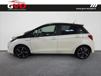 TOYOTA Yaris 100h Collection 5p occasion 2016 - Photo 3