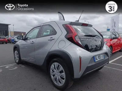 TOYOTA Aygo X 1.0 VVT-i 72ch Dynamic occasion 2023 - Photo 2