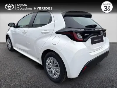 TOYOTA Yaris 116h Dynamic 5p MY22 occasion 2023 - Photo 2