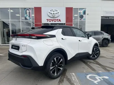 TOYOTA C-HR 2.0 Hybride Rechargeable 225ch Graphic MY26 occasion 2026 - Photo 2