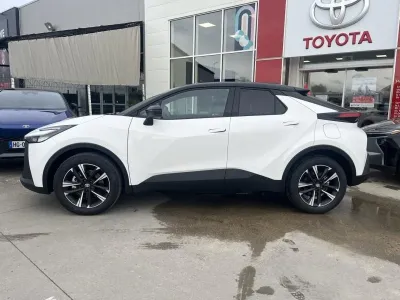 TOYOTA C-HR 2.0 Hybride Rechargeable 225ch Graphic MY26 occasion 2026 - Photo 4