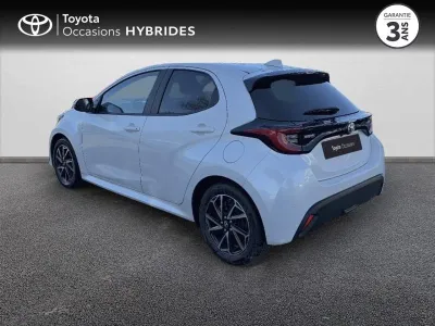 TOYOTA Yaris 116h Design 5p MY22 occasion 2023 - Photo 2