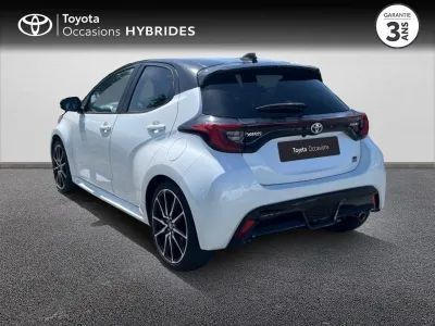 TOYOTA Yaris 116h GR Sport 5p MY22 occasion 2023 - Photo 2
