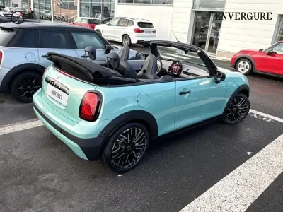MINI Cooper Cabrio S 204ch Favoured DKG7 occasion 2025 - Photo 2