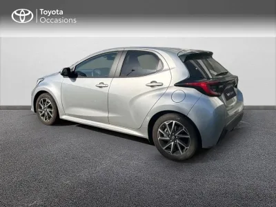 TOYOTA Yaris 116h Design 5p MY22 occasion 2023 - Photo 2