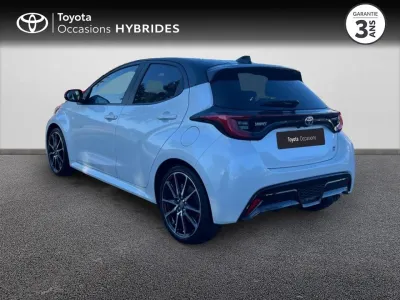 TOYOTA Yaris 116h GR Sport 5p MY22 occasion 2023 - Photo 2