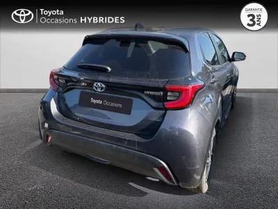 TOYOTA Yaris 116h Design 5p MY22 occasion 2023 - Photo 2