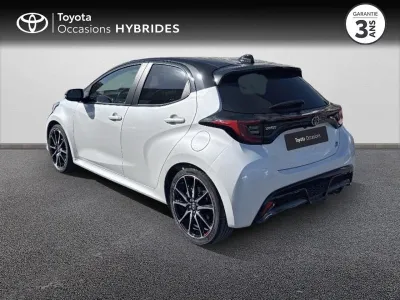 TOYOTA Yaris 116h GR Sport 5p MY22 occasion 2023 - Photo 2