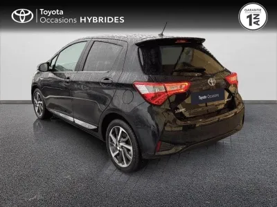 TOYOTA Yaris 100h Chic 5p occasion 2017 - Photo 2