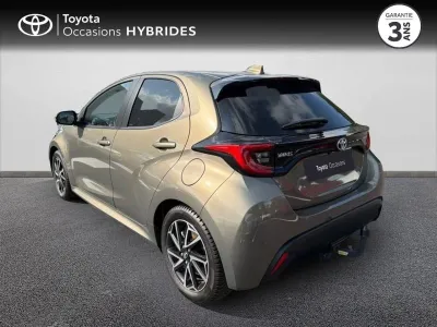 TOYOTA Yaris 116h Design 5p MY22 occasion 2023 - Photo 2