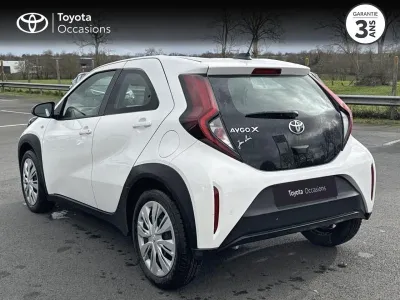 TOYOTA Aygo X 1.0 VVT-i 72ch Dynamic S-CVT occasion 2022 - Photo 2