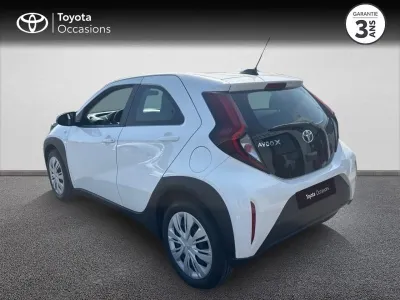TOYOTA Aygo X 1.0 VVT-i 72ch Dynamic occasion 2022 - Photo 2
