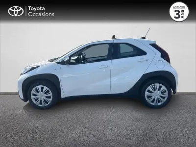 TOYOTA Aygo X 1.0 VVT-i 72ch Dynamic occasion 2022 - Photo 3