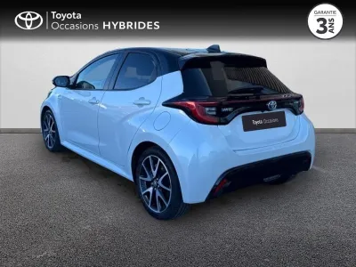 TOYOTA Yaris 116h Collection 5p MY21 occasion 2020 - Photo 2