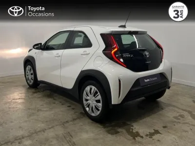 TOYOTA Aygo X 1.0 VVT-i 72ch Dynamic occasion 2023 - Photo 2