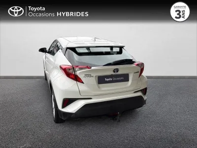 TOYOTA C-HR 122h Dynamic 2WD E-CVT RC18 occasion 2018 - Photo 4