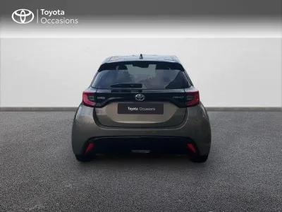 TOYOTA Yaris 116h Iconic 5p occasion 2020 - Photo 4