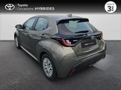 TOYOTA Yaris 116h Dynamic 5p MY22 occasion 2023 - Photo 2