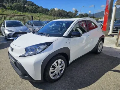 TOYOTA Aygo X 1.0 VVT-i 72ch Dynamic MY23 occasion 2024 - Photo 3