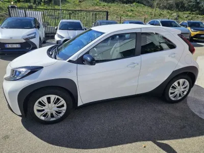 TOYOTA Aygo X 1.0 VVT-i 72ch Dynamic MY23 occasion 2024 - Photo 4