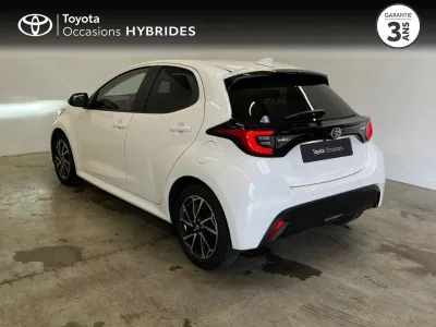 TOYOTA Yaris 116h Design 5p MY22 occasion 2022 - Photo 2