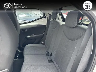 TOYOTA Aygo 1.0 VVT-i 72ch x-play 5p MY21 occasion 2022 - Photo 4