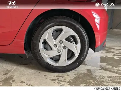 HYUNDAI i20 1.2 84ch Initia occasion 2023 - Photo 4