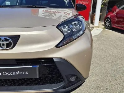 TOYOTA Aygo X 1.0 VVT-i 72ch Air Design occasion 2022 - Photo 2