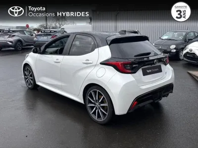 TOYOTA Yaris 130h GR Sport 5p MC24 occasion 2025 - Photo 2