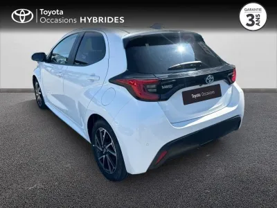 TOYOTA Yaris 116h Design pack confort 5p MC24 occasion 2023 - Photo 2