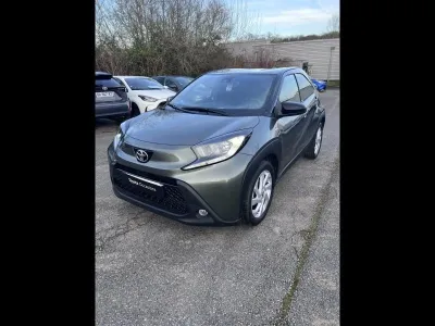 TOYOTA Aygo X 1.0 VVT-i 72ch Design occasion 2022 - Photo 2