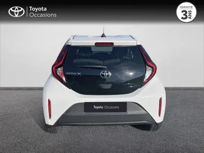 TOYOTA Aygo X 1.0 VVT-i 72ch Dynamic occasion 2022 - Photo 4