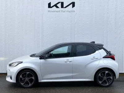 TOYOTA Yaris 130h Première 5p MC24 occasion 2024 - Photo 2