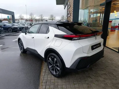 TOYOTA C-HR 1.8 Hybride 140ch Graphic MY26 occasion 2026 - Photo 3