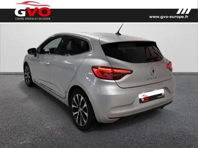 RENAULT Clio 1.6 E-Tech 140ch Intens -21 occasion 2022 - Photo 2