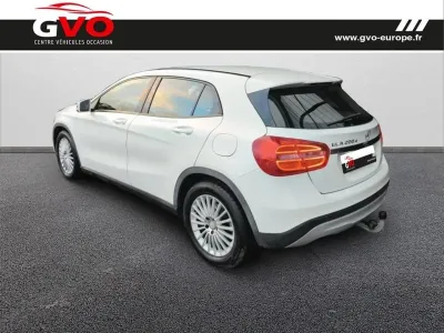 MERCEDES-BENZ Gla 200 d Intuition occasion 2016 - Photo 2