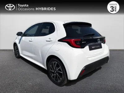TOYOTA Yaris 116h Design 5p MY22 occasion 2023 - Photo 2
