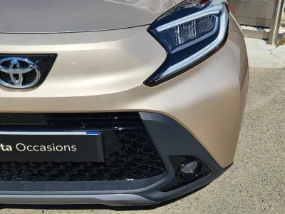 TOYOTA Aygo X 1.0 VVT-i 72ch Collection S-CVT MY23 occasion 2023 - Photo 2